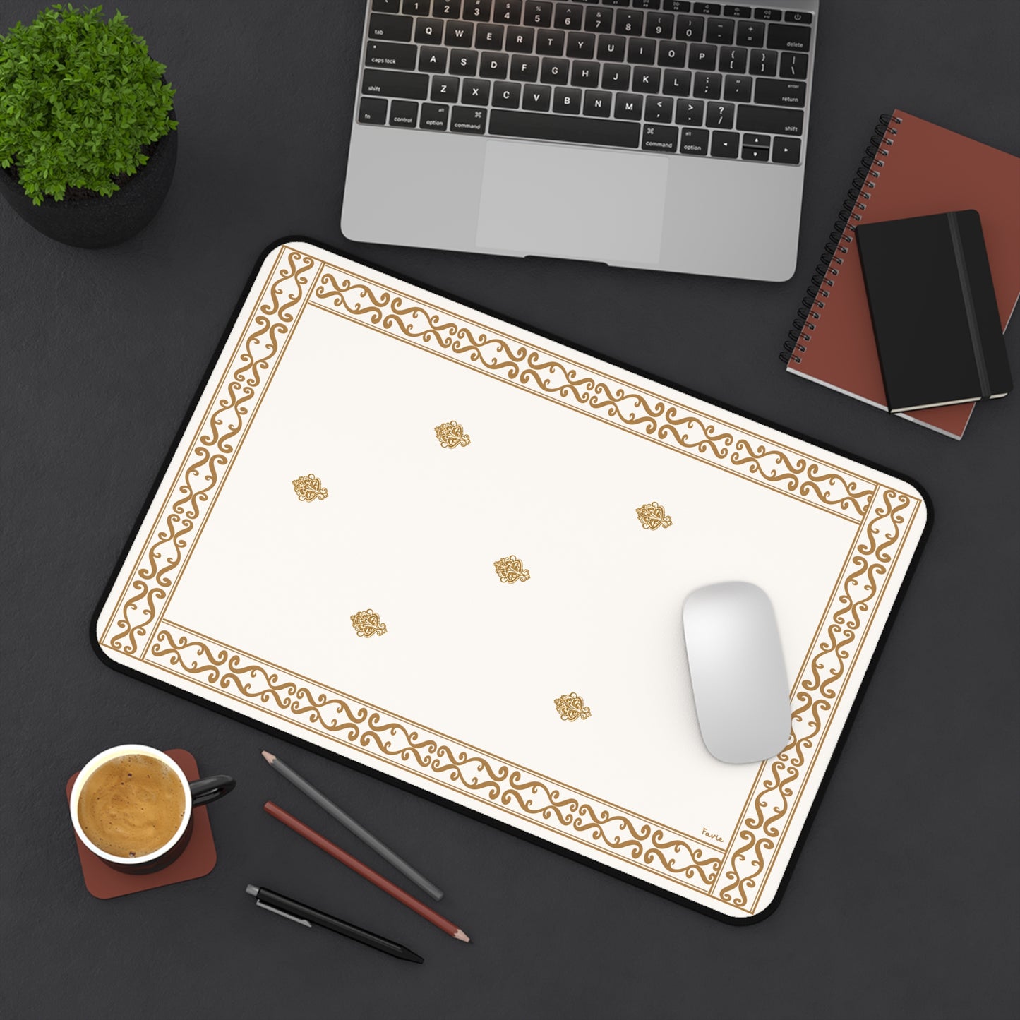 Desk Mat "Maharani’s Elegance"